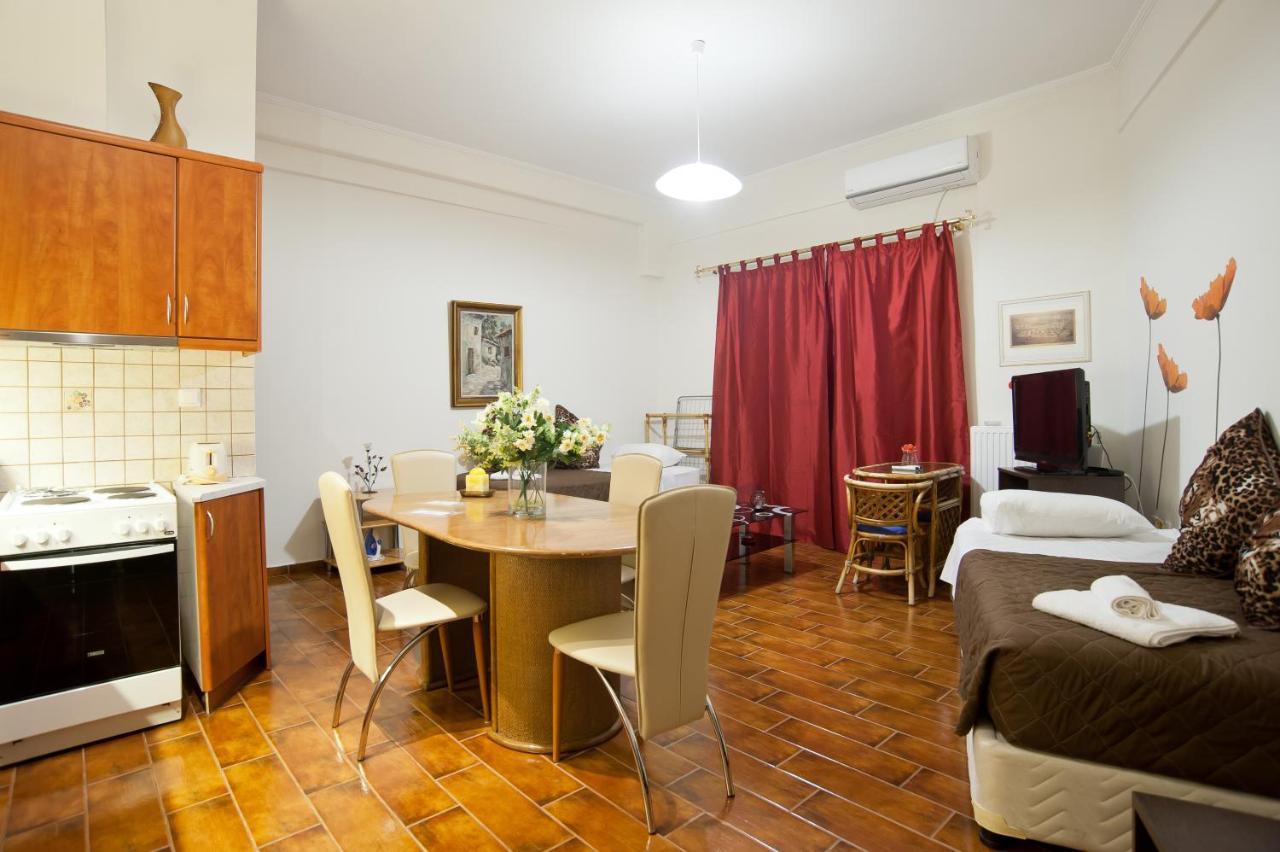 Athina Apartment Delphes Extérieur photo
